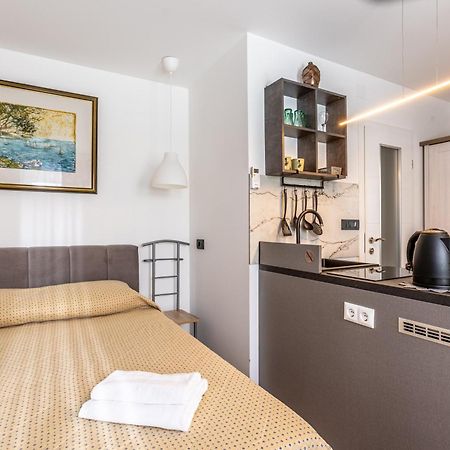 Inn The Center Zagreb Studio Apartment Buitenkant foto
