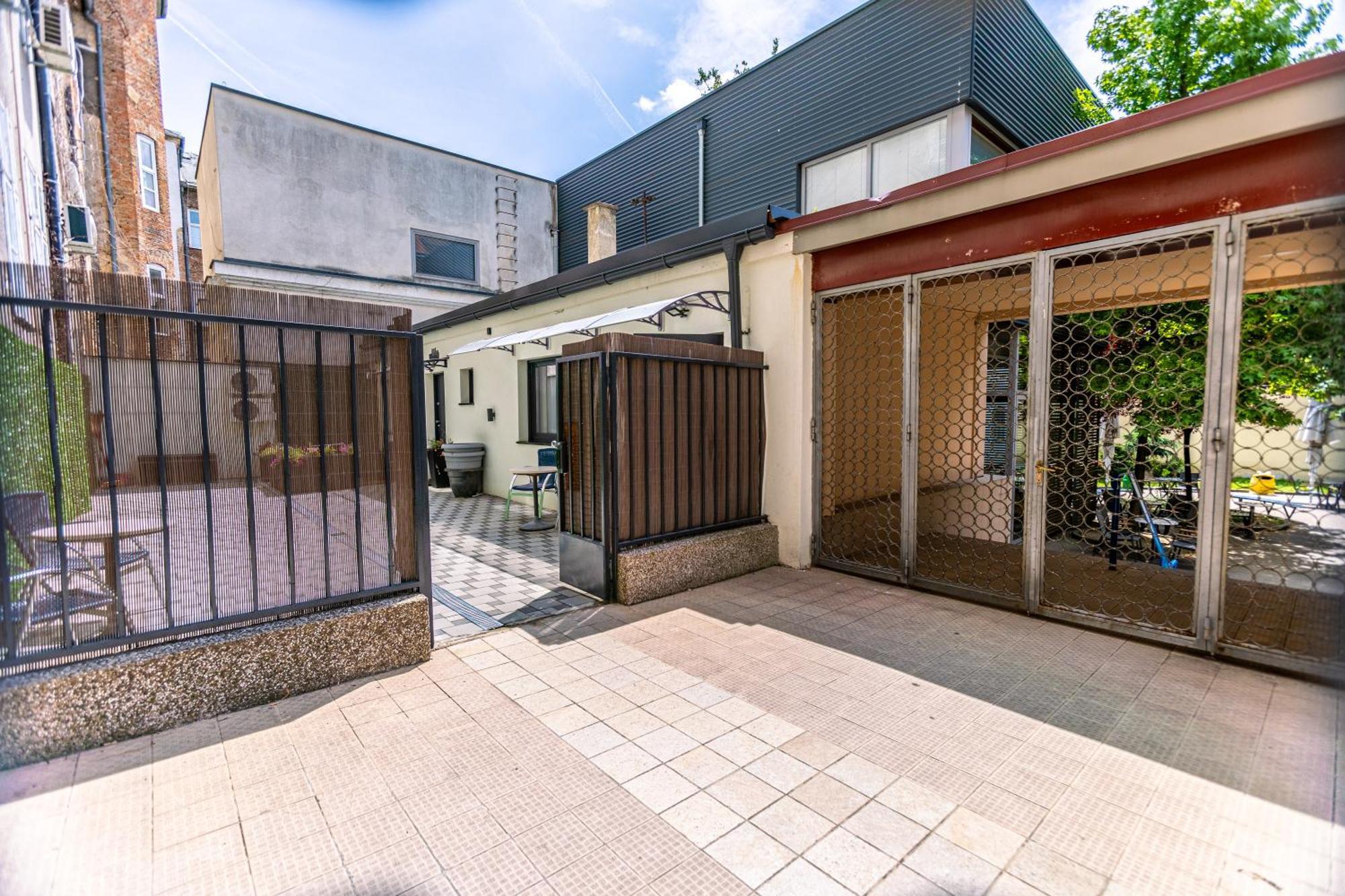 Inn The Center Zagreb Studio Apartment Buitenkant foto