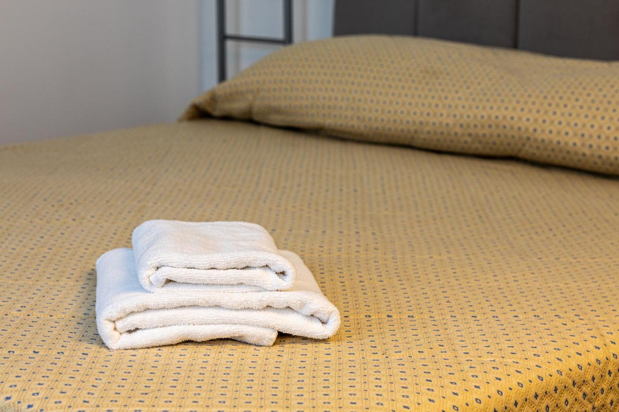 Inn The Center Zagreb Studio Apartment Buitenkant foto